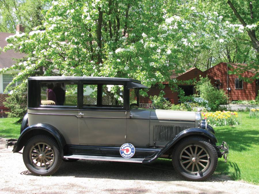  Pontiac 2-Door Sedan 1926 года  (фото 1 из 1)